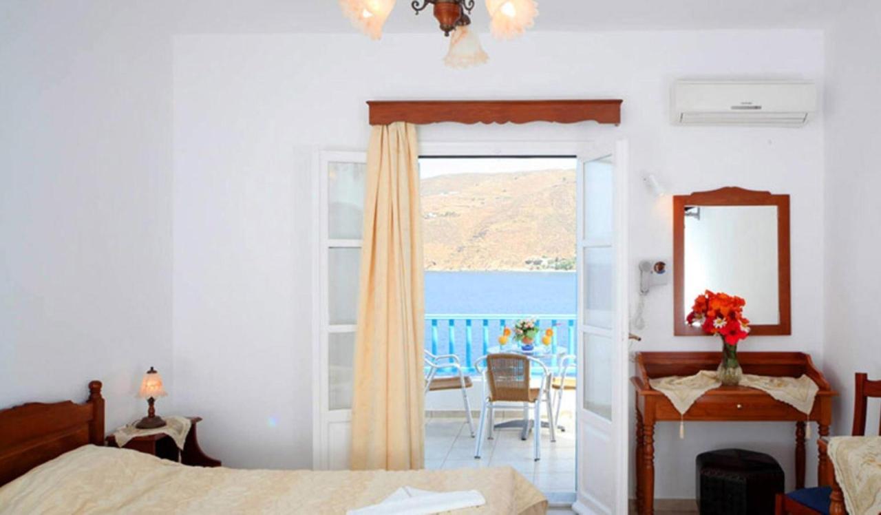 Hotel Filoxenia Aegiali Oda fotoğraf